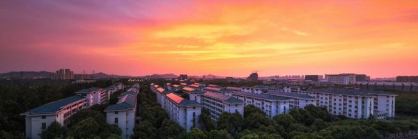 LangHuiYC Profile Banner