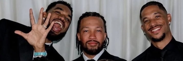 le0niid's profile banner image