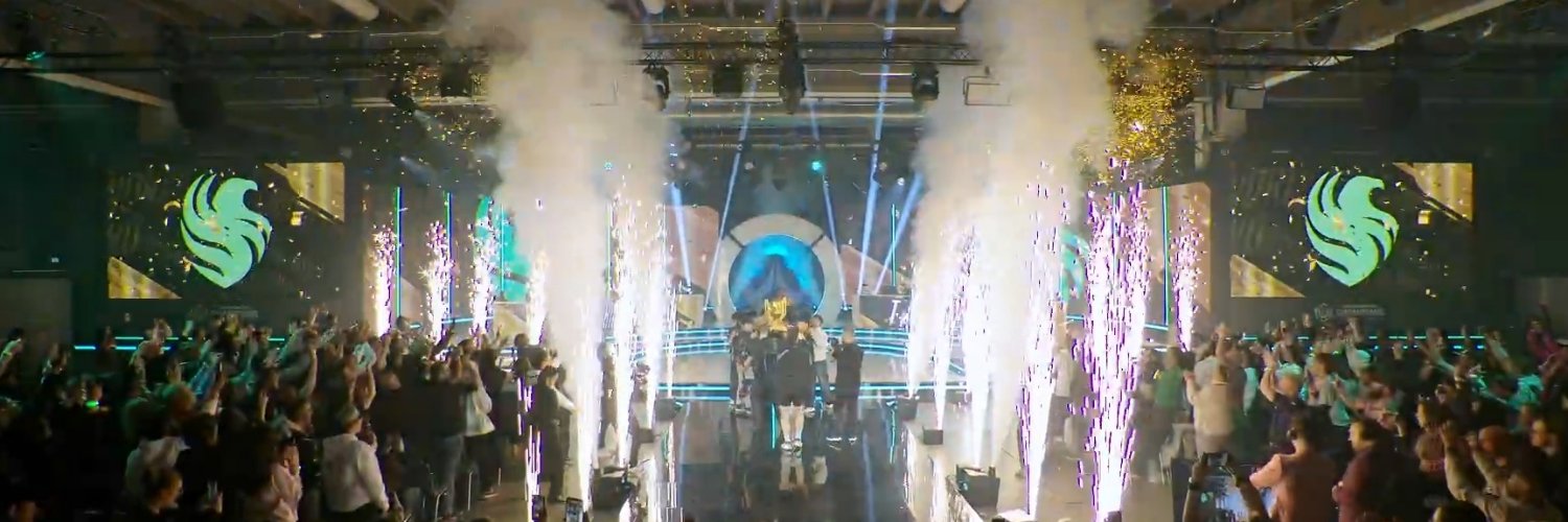 Gyro banner