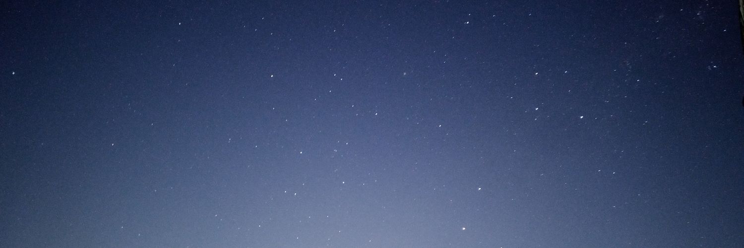 putrieht's profile banner image