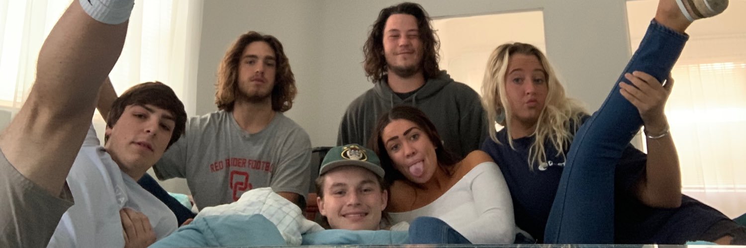 stomholmes's profile banner image