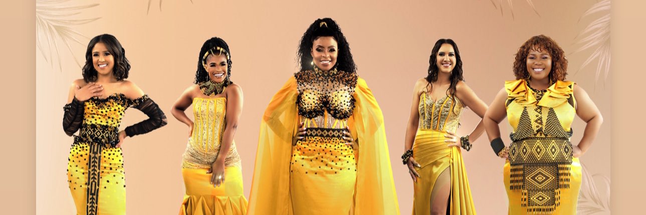 Mrs Nands💄 banner