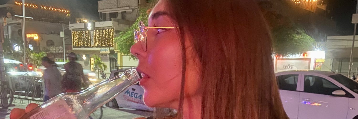 estisotes's profile banner image