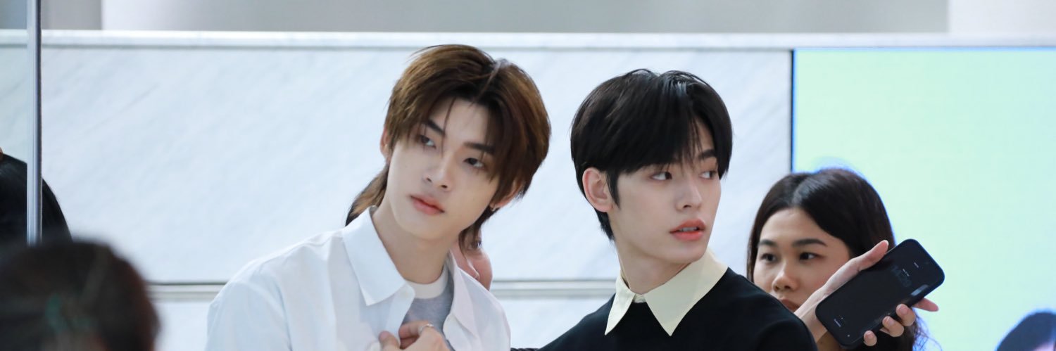 서진 📸 banner