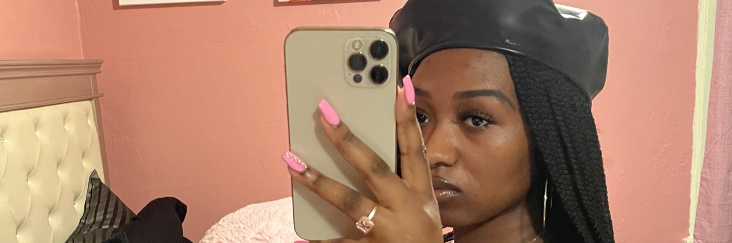 QueenLyaa_'s profile banner image