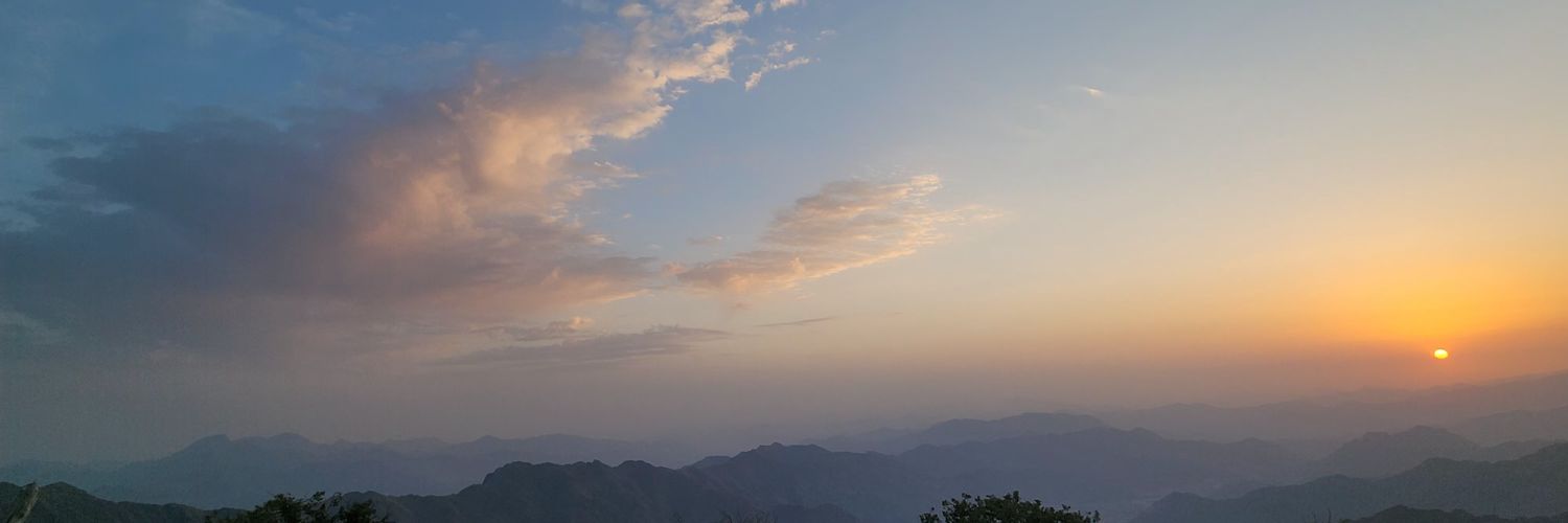 E8sc8's profile banner image