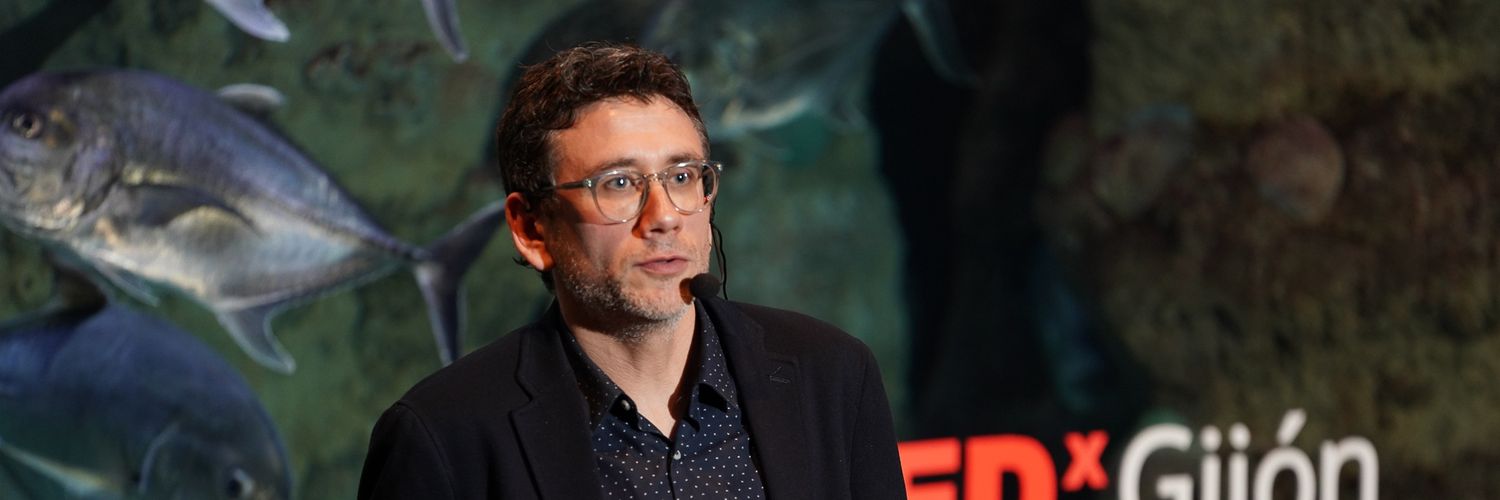 Héctor Colunga banner