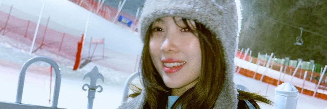 cla | waiting for deukae comeback banner