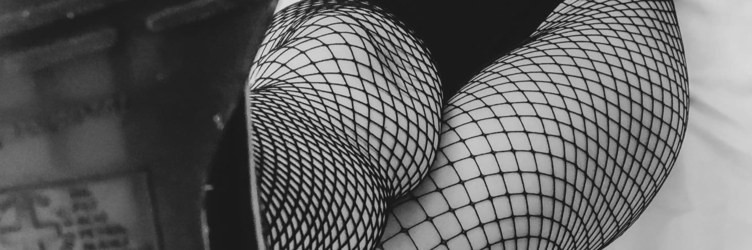 N | Diosa | Feet | FINDOM banner