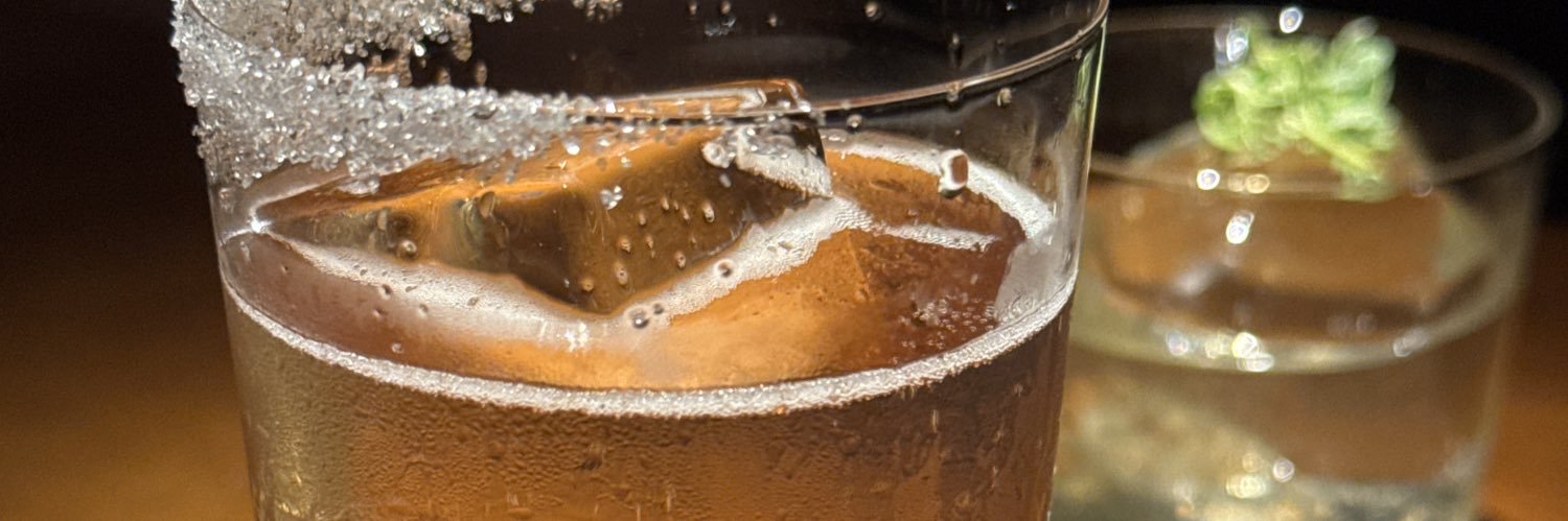 𝐖𝐢𝐧𝐧𝐢𝐞🐻& 𝐇𝐨𝐧𝐞𝐲🍯 banner