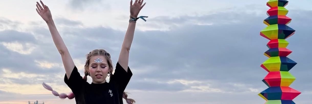 Elise_2612's profile banner image