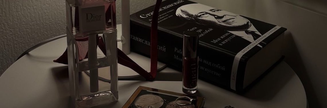 Rose_bennett1's profile banner image