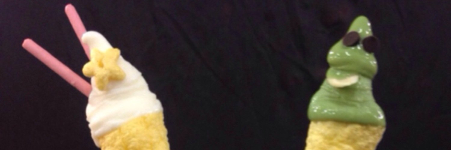 chintyachimo's profile banner image