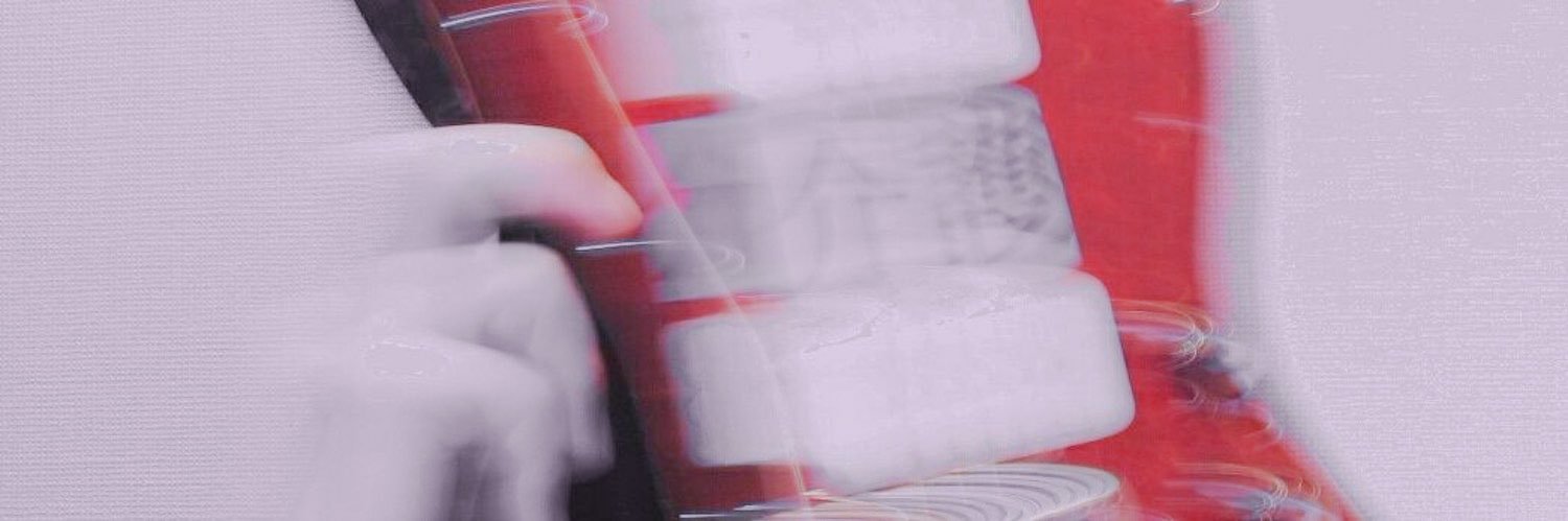 690cm's profile banner image