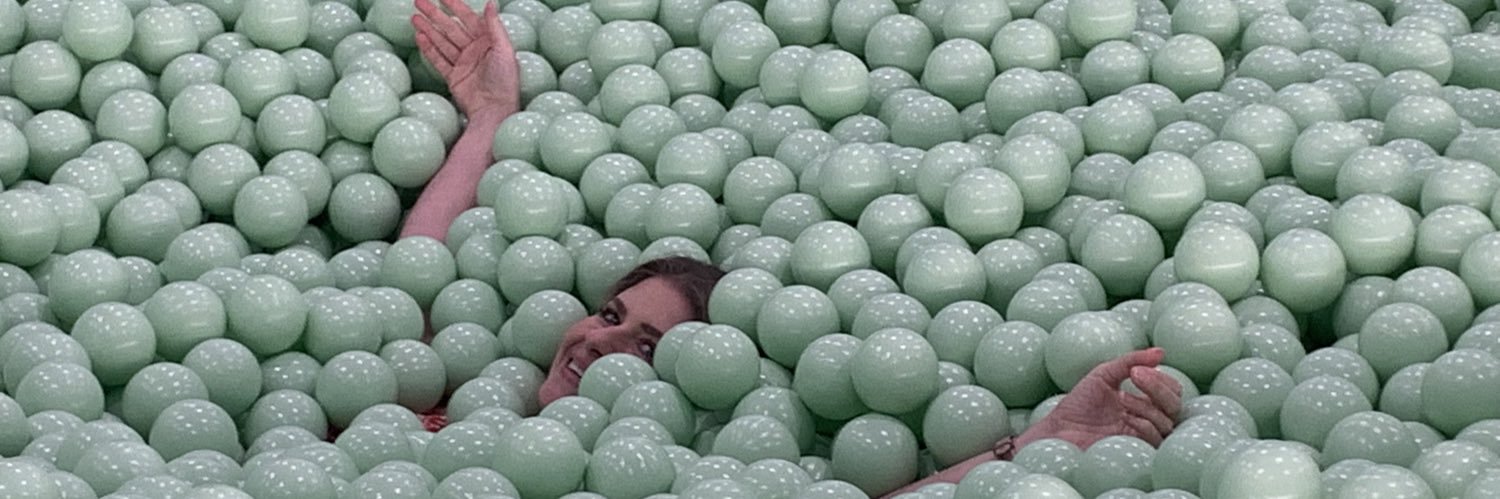 Courtney Thomas banner