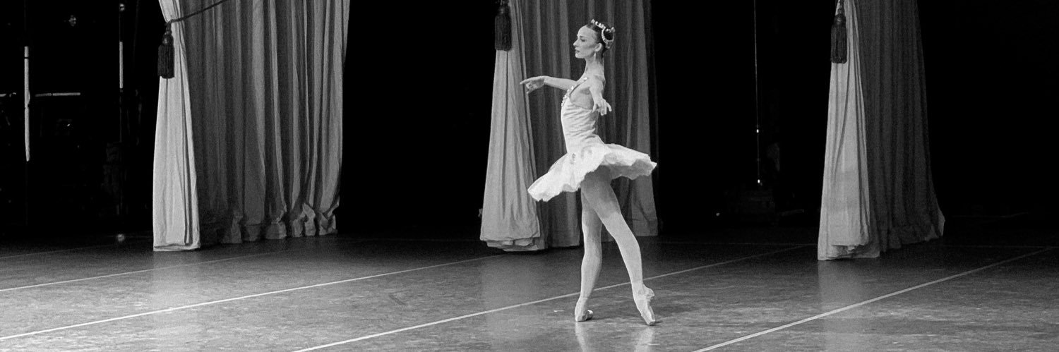 mackensova's profile banner image