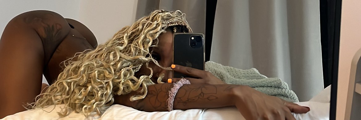 its sexy 😘 banner