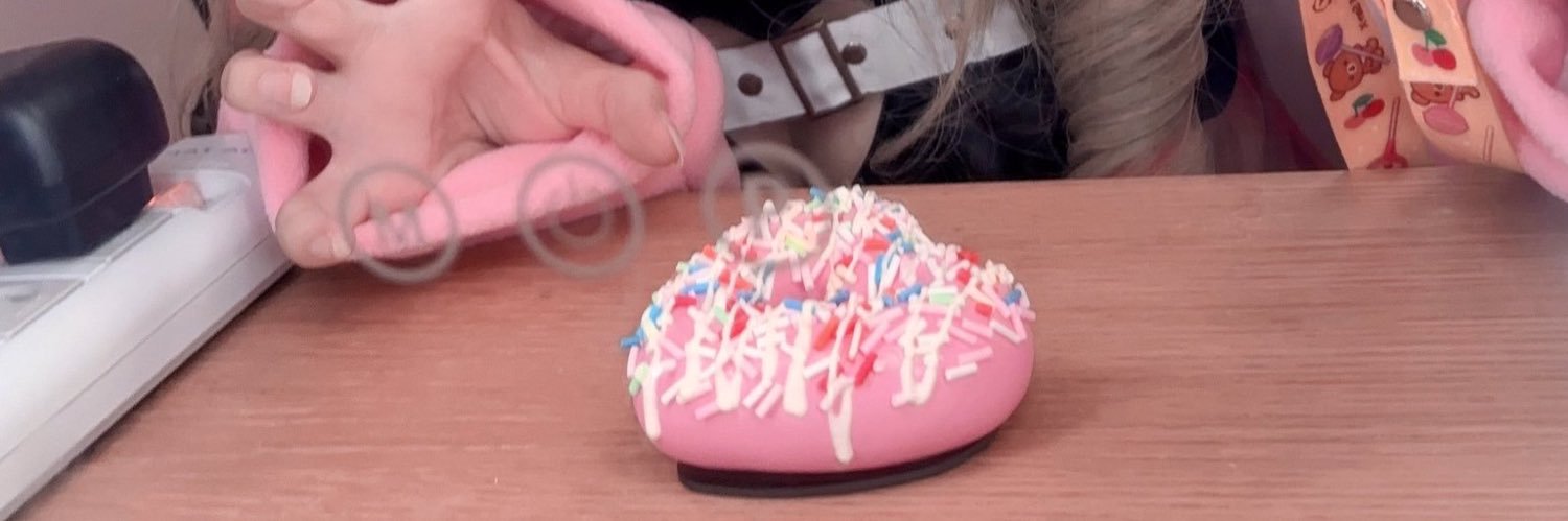 auwuu_x's profile banner image