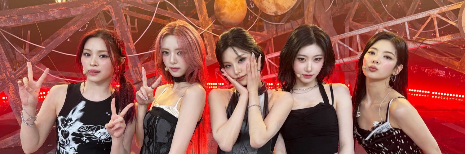 hott_yeji's profile banner image
