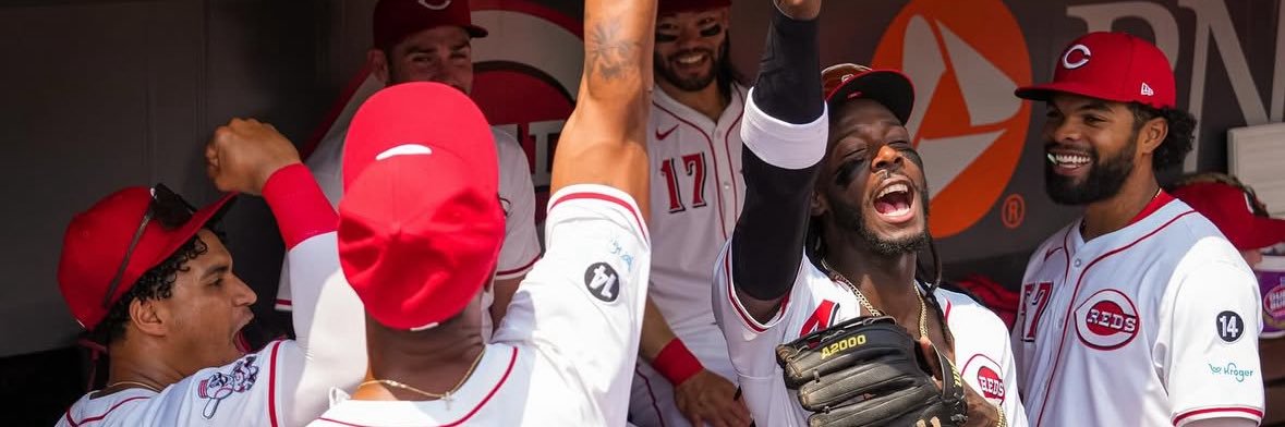 De La Beamin Red ☀️ banner