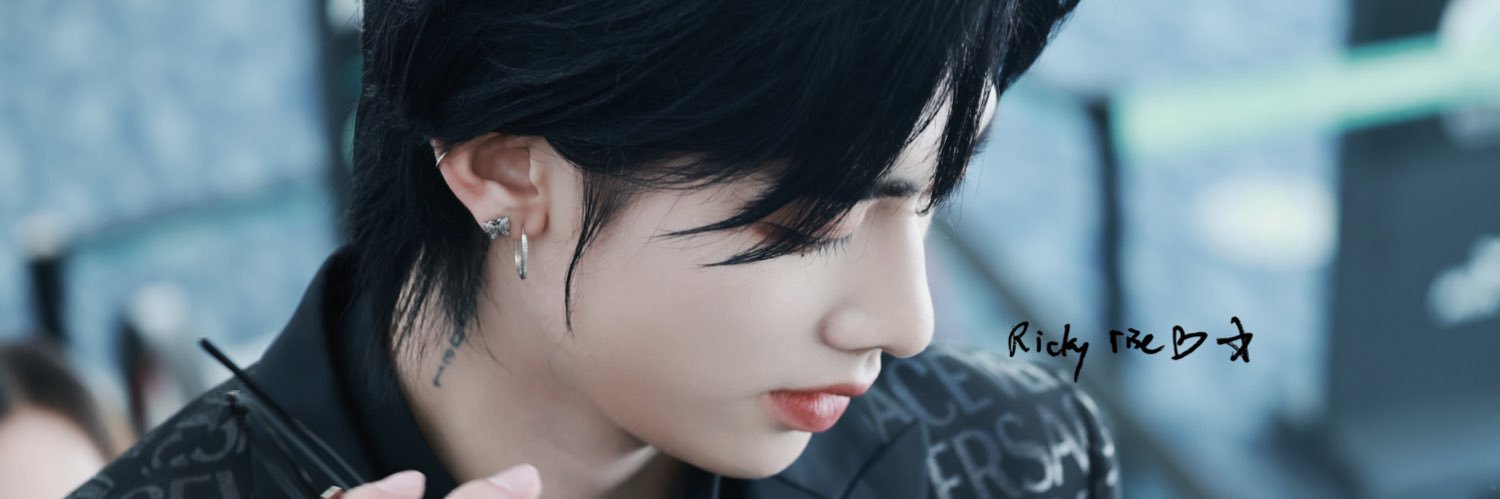 𝟱:𝟮𝟬 banner