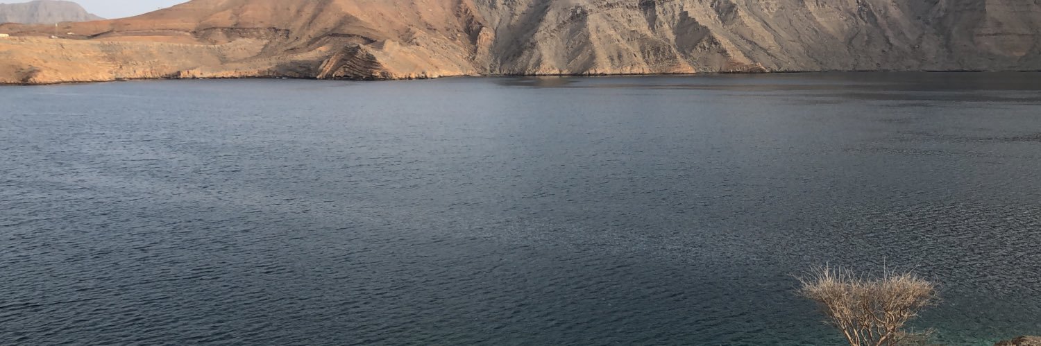 binhiyyi's profile banner image