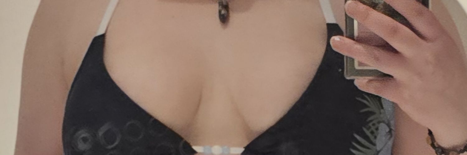 Secret Brunette 😘 banner