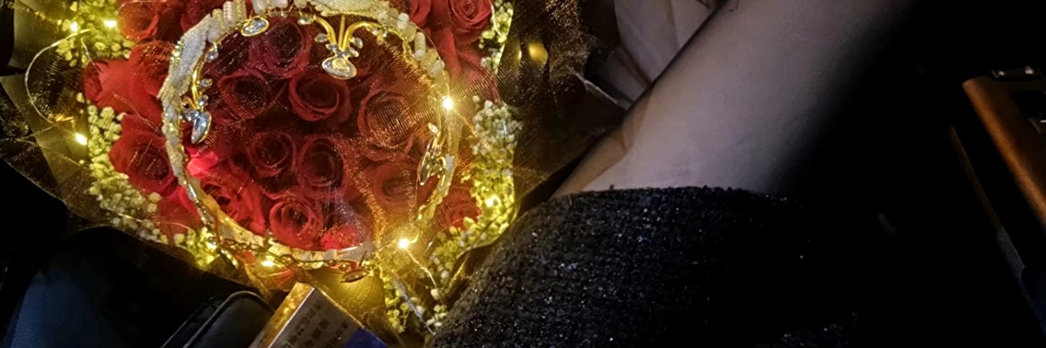 YouNotaLone_yna's profile banner image