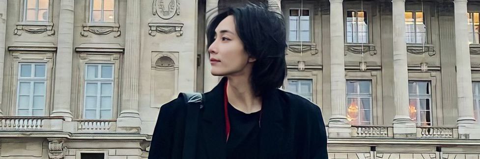 Kim banner