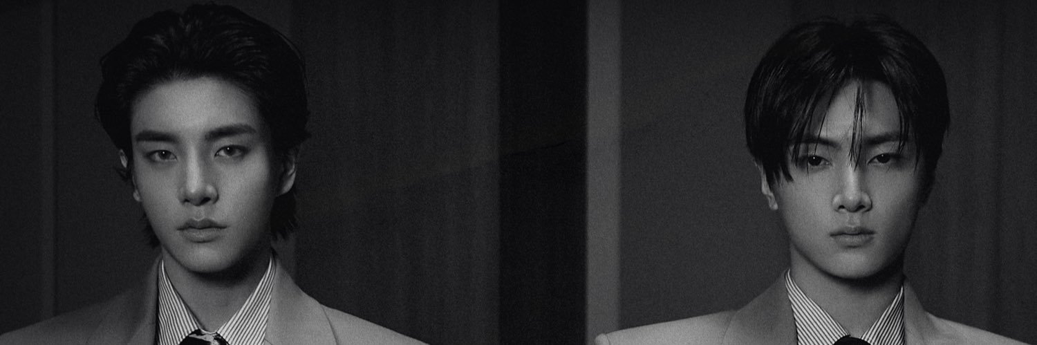 𝓔 banner