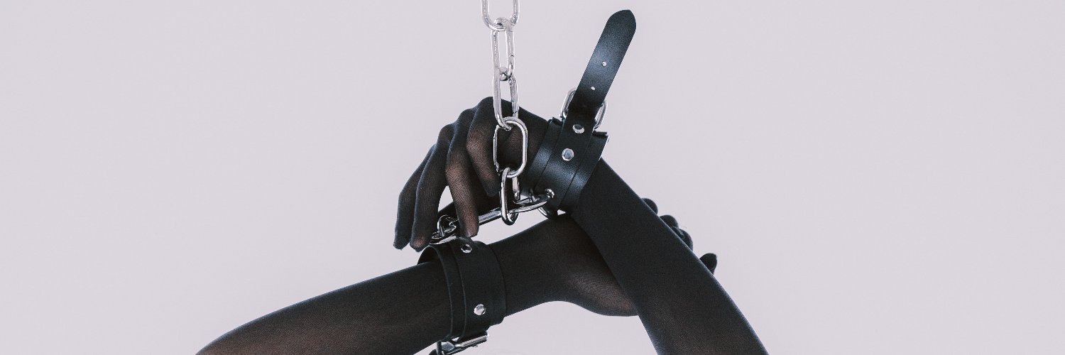 tights_leather's profile banner image