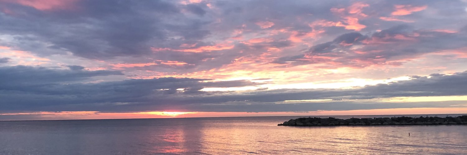 Amandamic1717's profile banner image