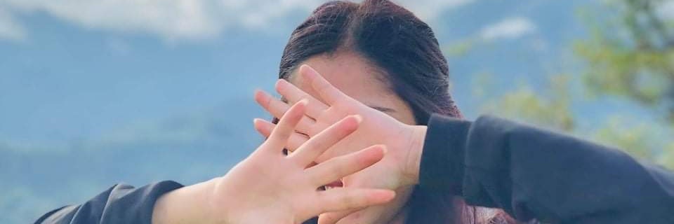 poonam_adh's profile banner image