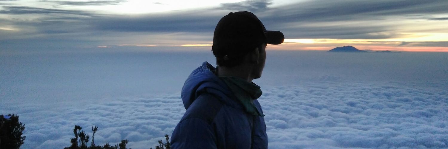 twinade's profile banner image