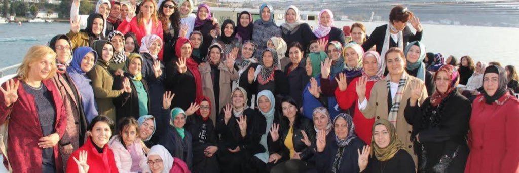 mukaddesevsen's profile banner image