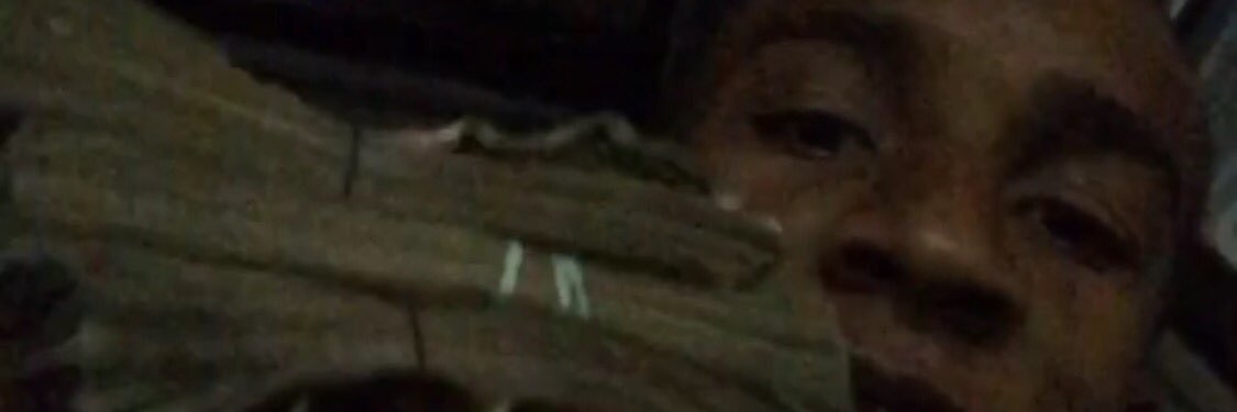Veee12_'s profile banner image