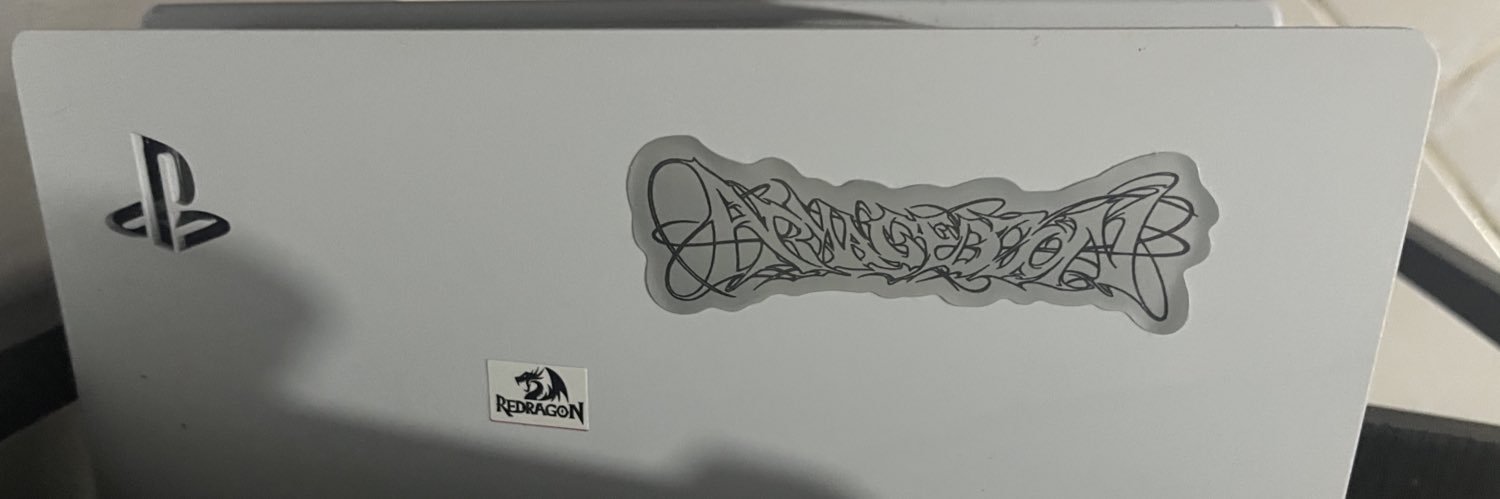 avriluchis banner