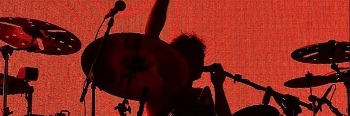 B music banner