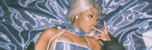 Evonnegisellee Profile Banner