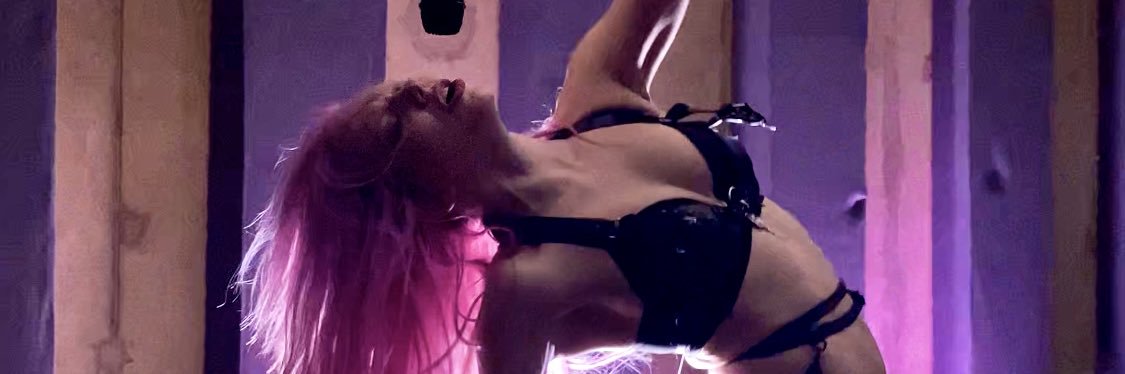 chloe banner