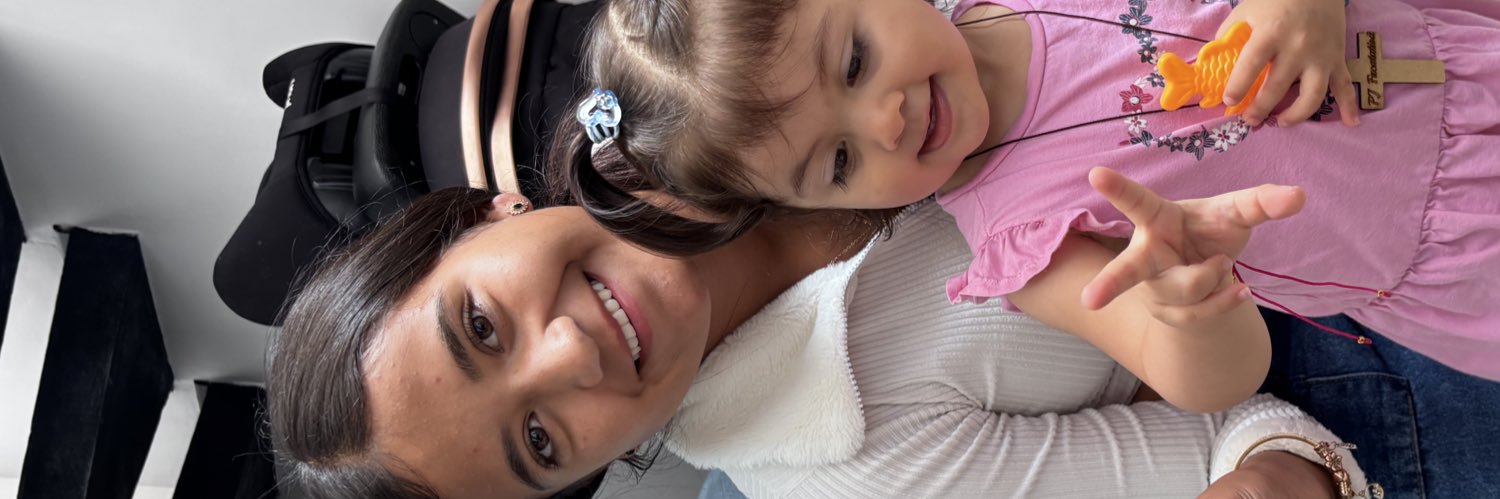 Laura Daniela banner