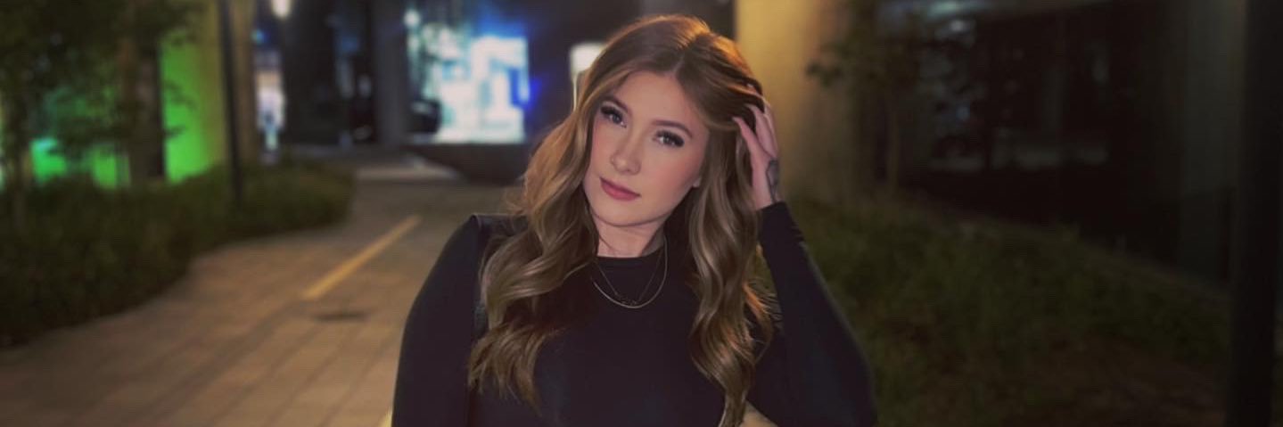 cheriiss's profile banner image