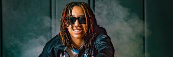 VayMitchell35 Profile Banner