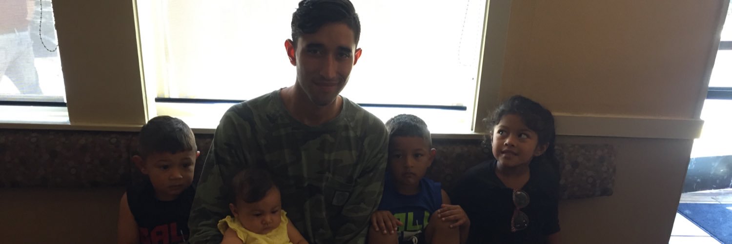 izzy_esp14's profile banner image