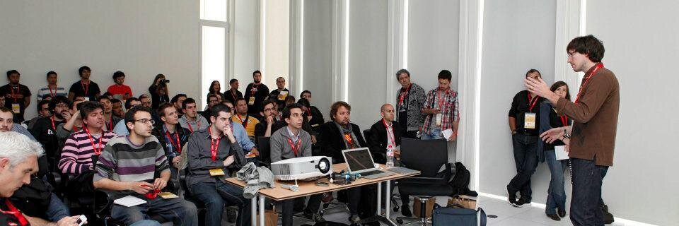 fpmweb's profile banner image