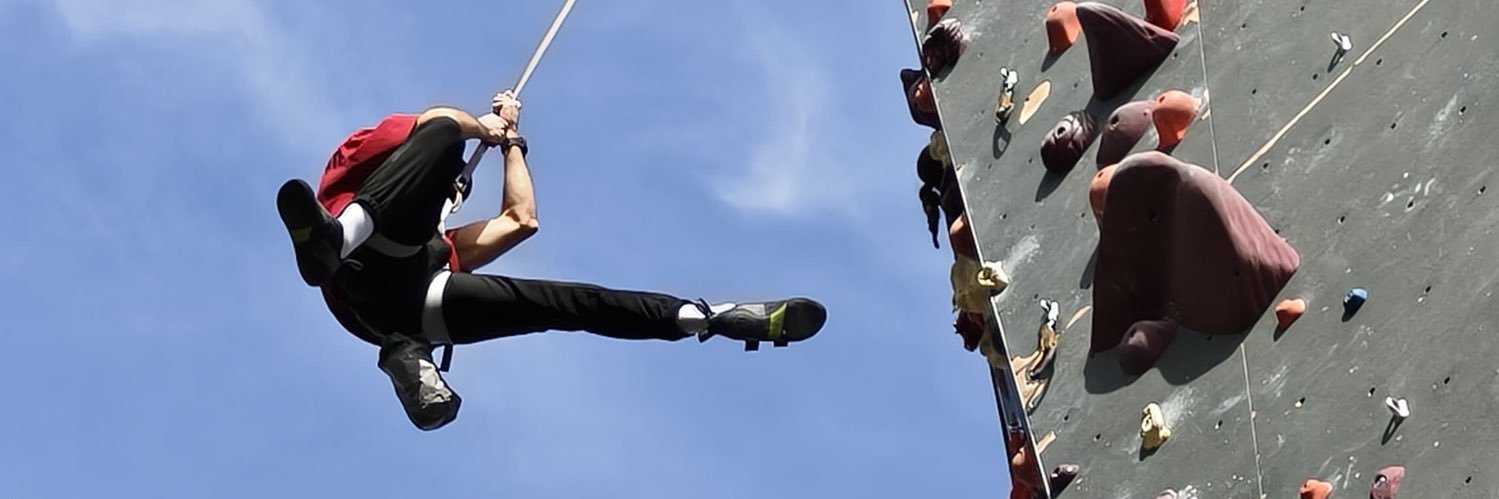 Iñigo banner