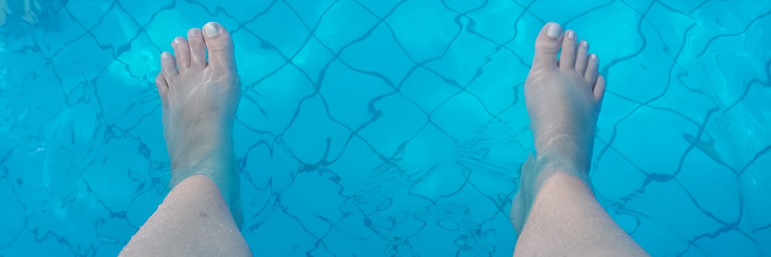 ChadeCrimson's profile banner image