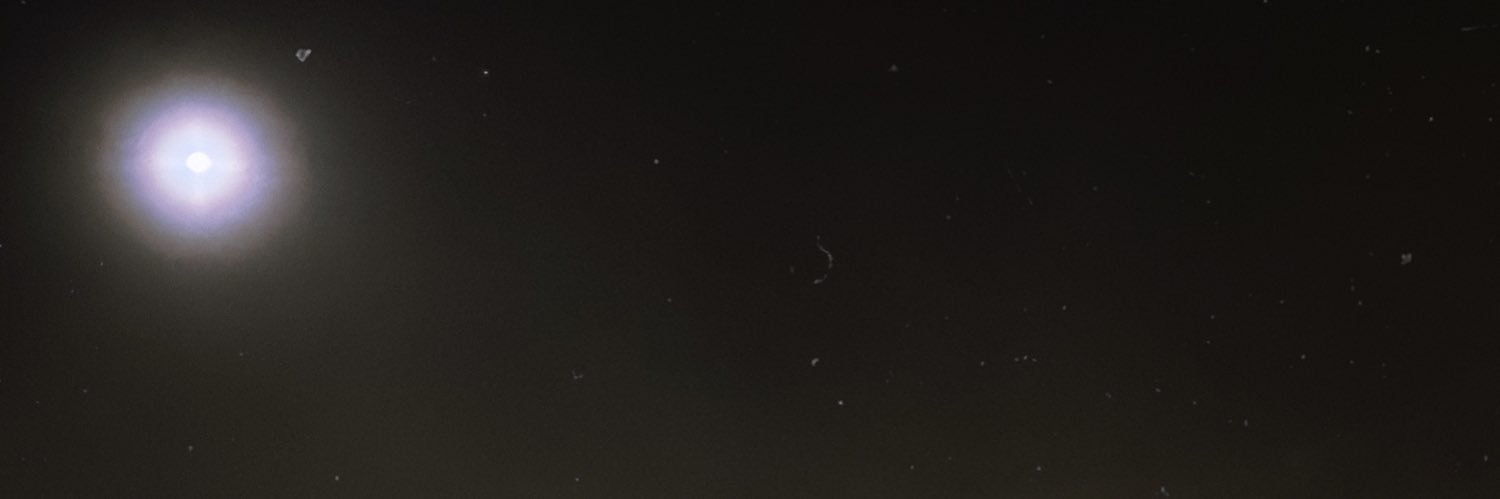 Y_chen00's profile banner image