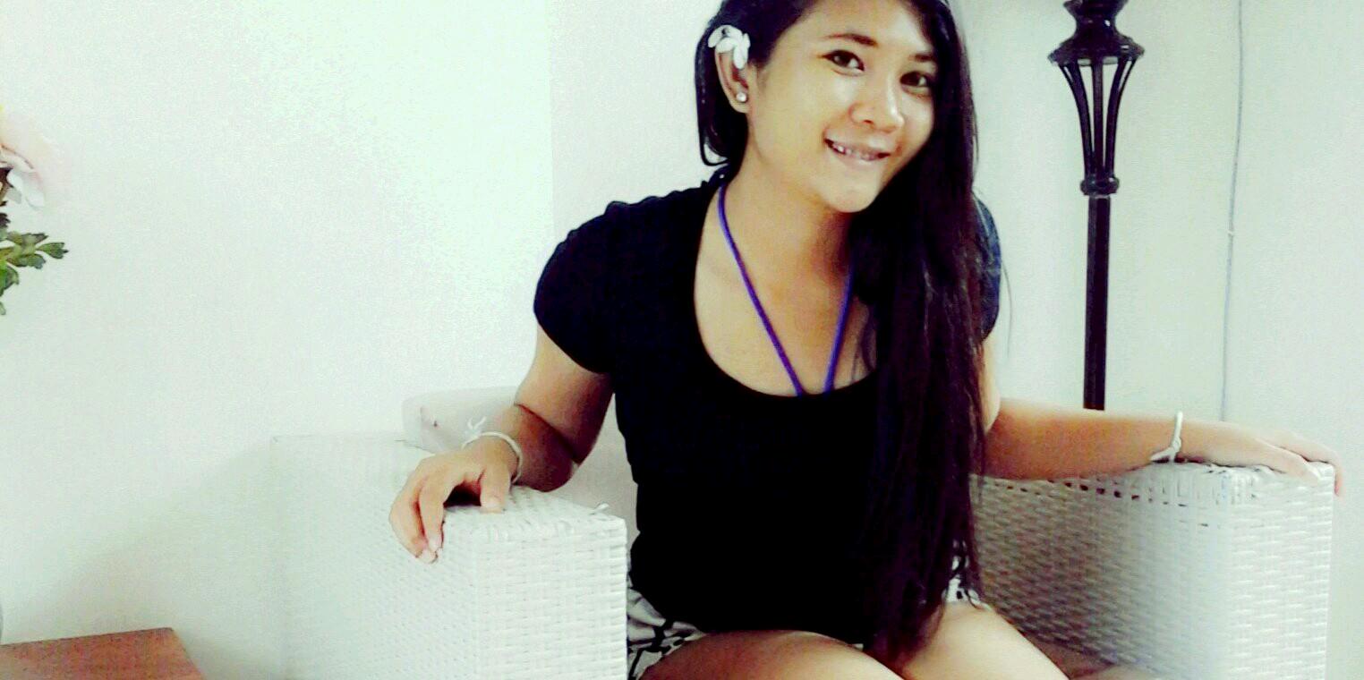dellypermata's profile banner image