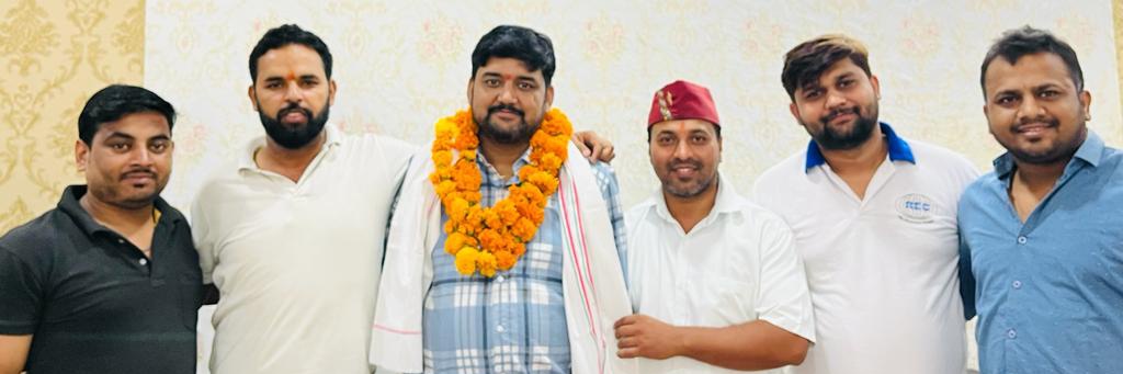Deepak007_Aap's profile banner image